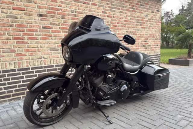 Harley-Davidson Street Glide 103 (2014) thumbnail 3