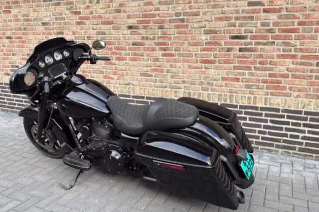 Harley-Davidson Street Glide 103 (2014) thumbnail 4