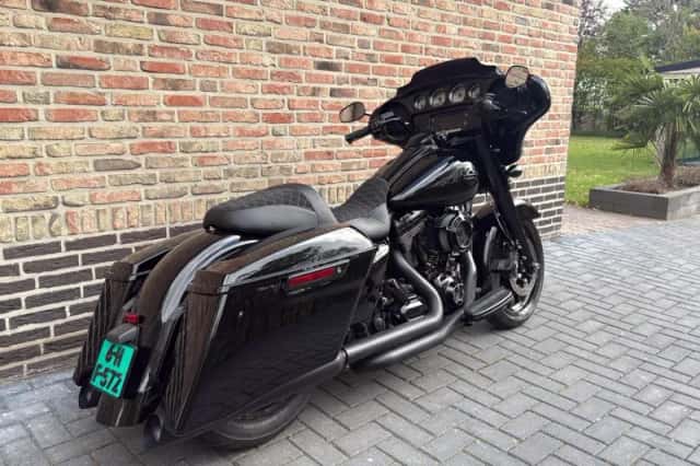 Harley-Davidson Street Glide 103 (2014) thumbnail 6