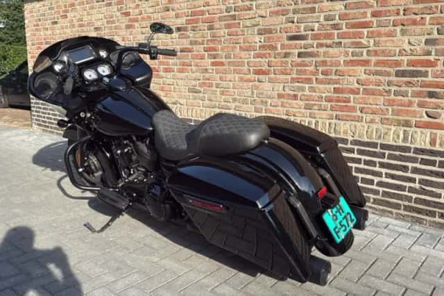 Harley-Davidson Road Glide (2020) thumbnail 4