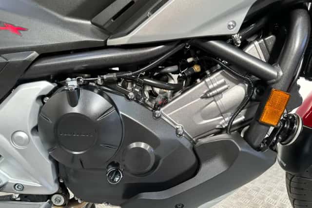 Honda NC750X (2017) thumbnail 2