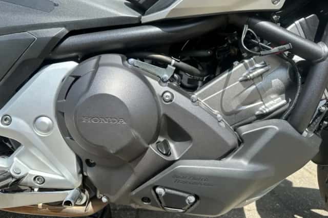 Honda NC750X (2017) thumbnail 5