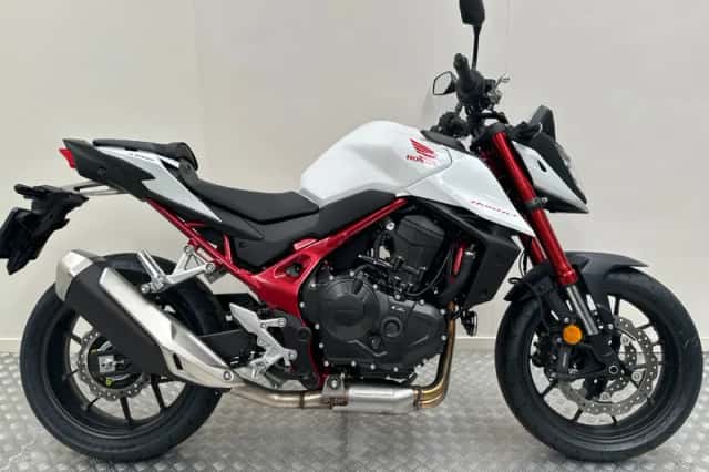 Honda CB750A Hornet (2024) thumbnail 1