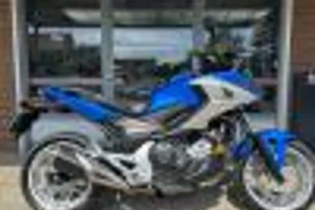 Honda NC750X (2019) thumbnail 2