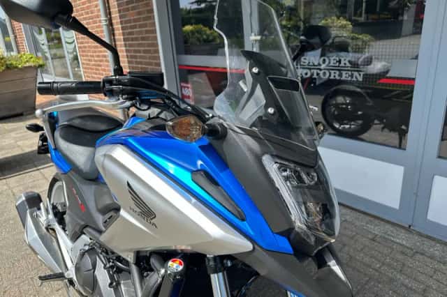 Honda NC750X (2019) thumbnail 4