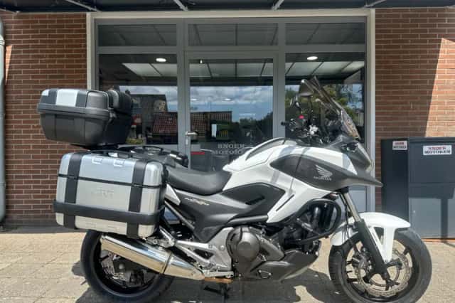 Honda NC750X (2015) thumbnail 1