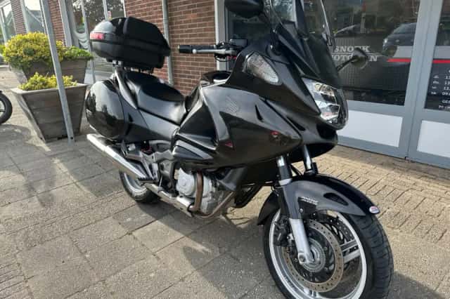 Honda NT700VA Deauville (2010) thumbnail 2