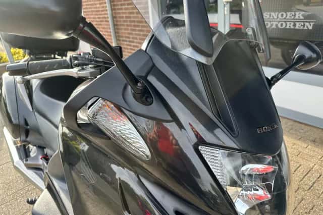 Honda NT700VA Deauville (2010) thumbnail 3