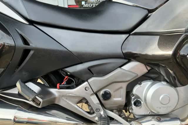 Honda NT700VA Deauville (2010) thumbnail 5