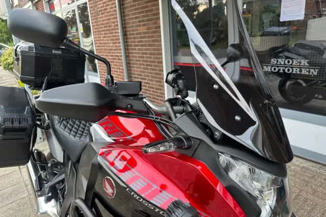 Honda VFR 1200 X Crosstourer (2017) thumbnail 4