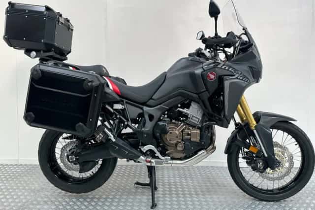Honda Africa Twin (2017) thumbnail 1