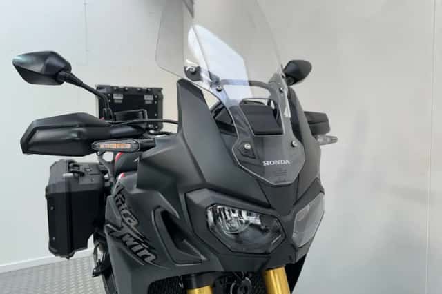 Honda Africa Twin (2017) thumbnail 4