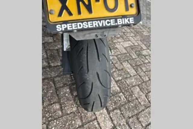 Suzuki SV650S (2007) thumbnail 3