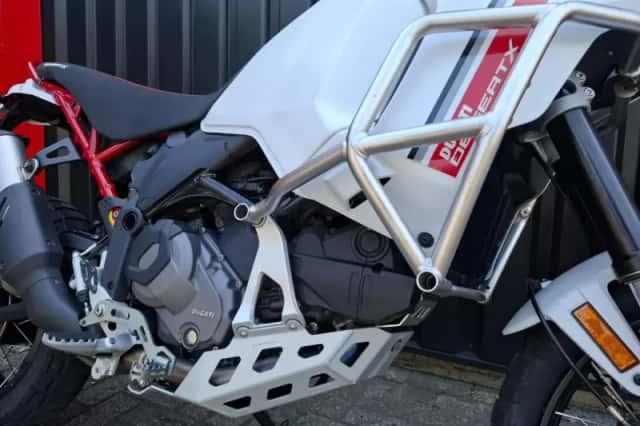 Ducati DesertX (2022) thumbnail 5