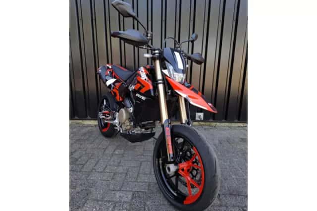 Ducati Hypermotard 698 Mono RVE (2024) thumbnail 2