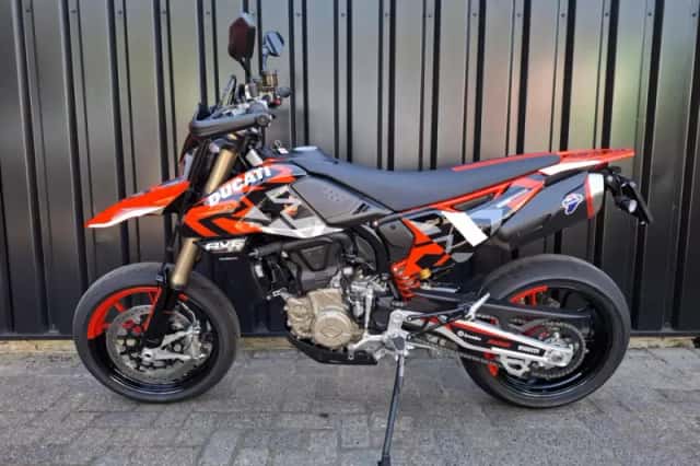 Ducati Hypermotard 698 Mono RVE (2024) thumbnail 3