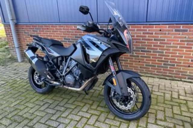 KTM 1290 Super Adventure (2020) thumbnail 2