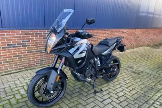 KTM 1290 Super Adventure (2020) thumbnail 6