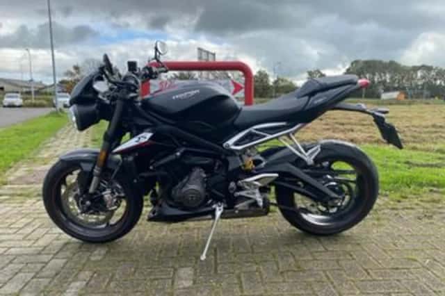 Triumph Street Triple RS (2019) thumbnail 5