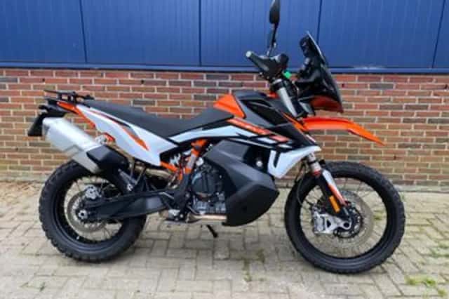 KTM 890 Adventure (2021) thumbnail 1