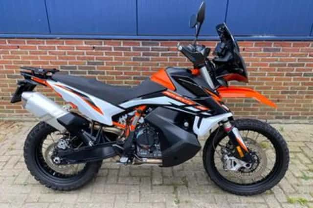 KTM 890 Adventure (2021) thumbnail 3