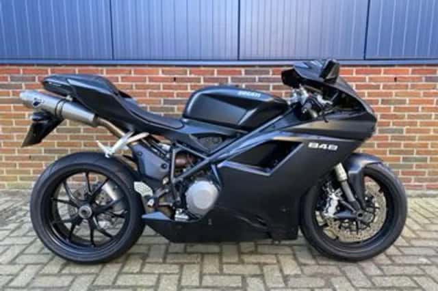 Ducati 848 (2010) thumbnail 1