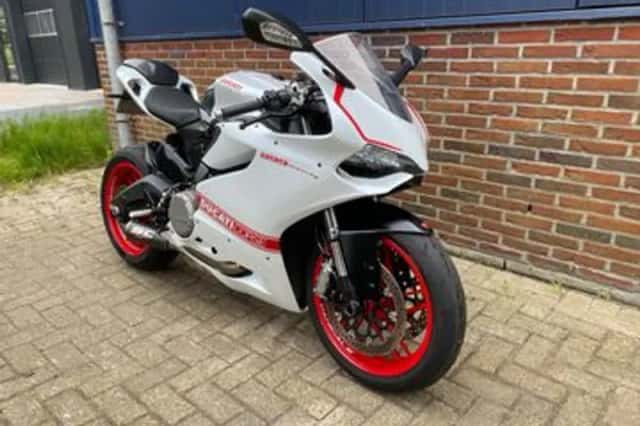 Ducati Panigale 899 (2014) thumbnail 3