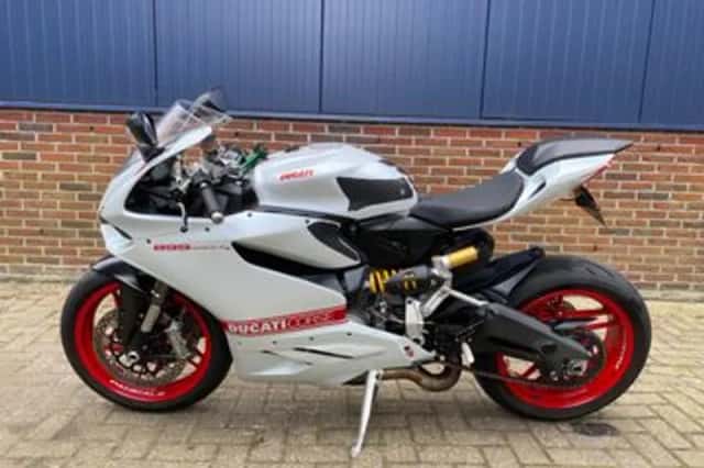 Ducati Panigale 899 (2014) thumbnail 4