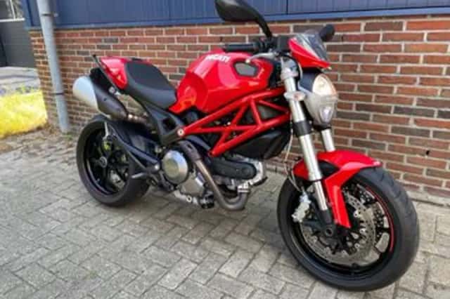Ducati M 796 (2014) thumbnail 2