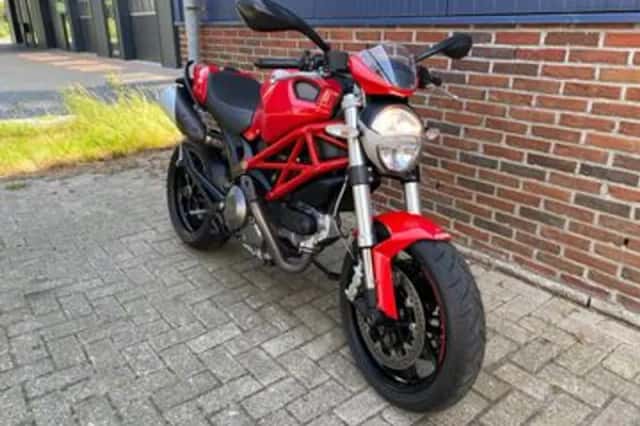 Ducati M 796 (2014) thumbnail 3