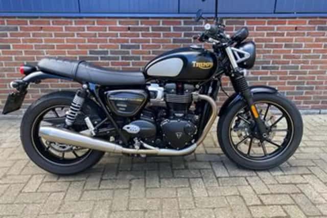 Triumph Street Twin Gold Line (2021) thumbnail 1