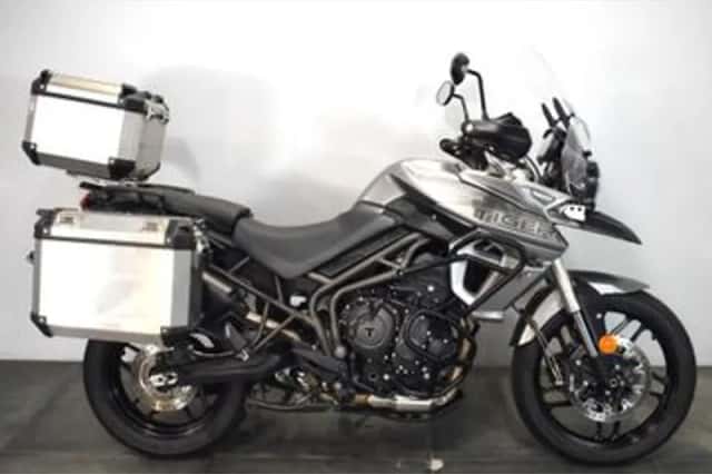 Triumph Tiger 800 XRT (2018) thumbnail 2