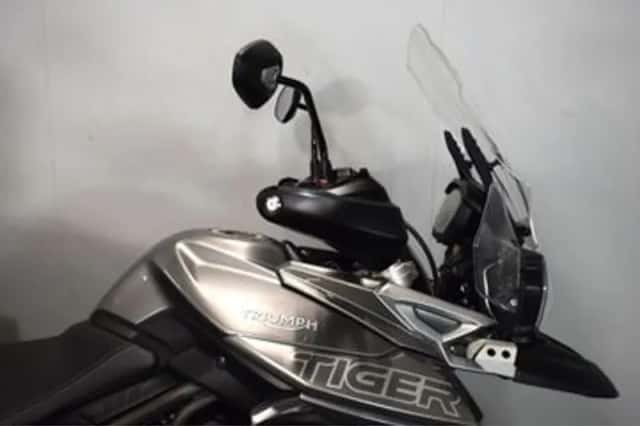 Triumph Tiger 800 XRT (2018) thumbnail 4