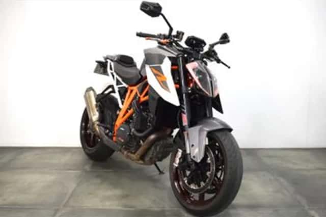 KTM 1290 SuperDuke R (2018) thumbnail 5