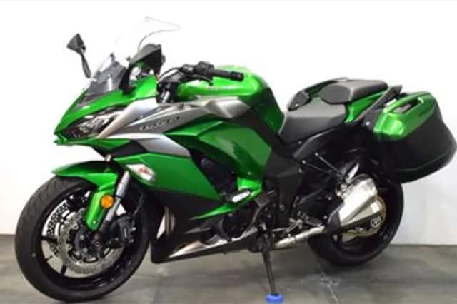 Kawasaki Z1000 (2018) thumbnail 1