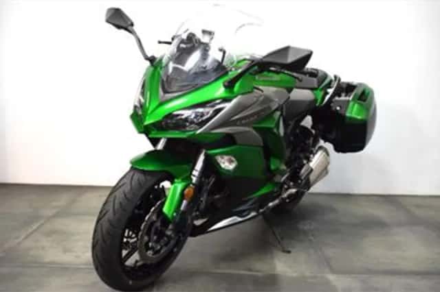 Kawasaki Z1000 (2018) thumbnail 4