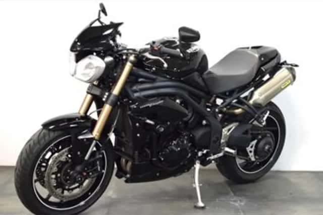 Triumph Speed Triple (2016) thumbnail 1