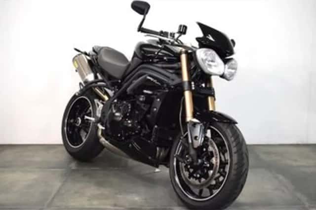 Triumph Speed Triple (2016) thumbnail 4
