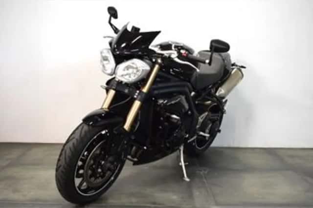 Triumph Speed Triple (2016) thumbnail 5