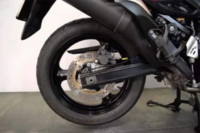 Suzuki V-Strom (2016) thumbnail 5