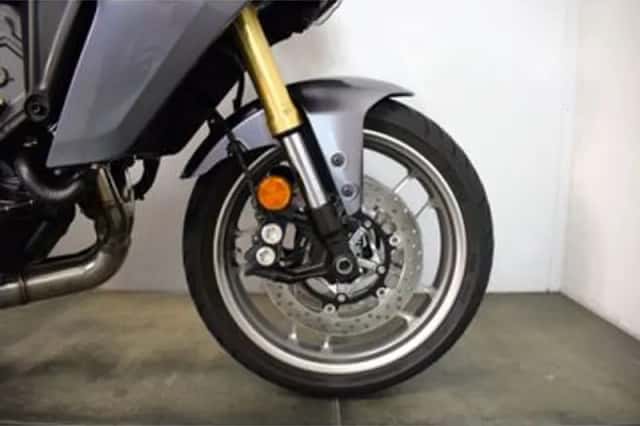 Yamaha MT-09 Y-AMT (2025) thumbnail 4