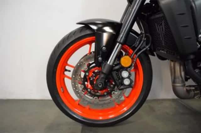 Yamaha MT-09 (2021) thumbnail 3
