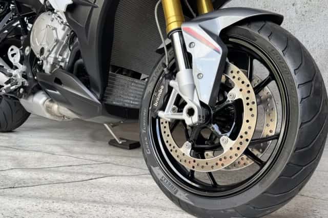 BMW S 1000 XR (2016) thumbnail 2