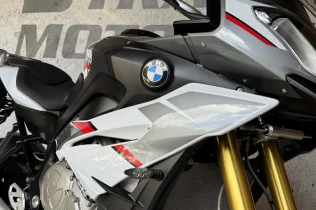 BMW S 1000 XR (2016) thumbnail 3