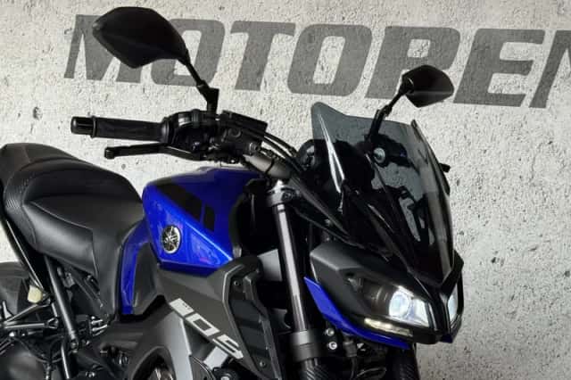 Yamaha MT-09 (2018) thumbnail 2
