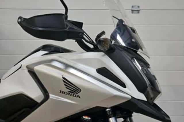 Honda NC750X (2016) thumbnail 2