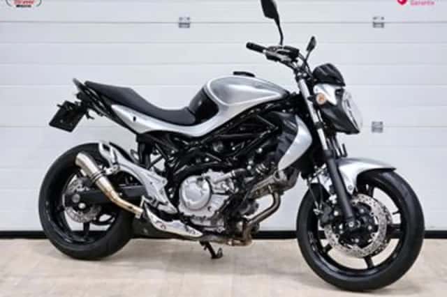 Suzuki SFV 650 Gladius (2011) thumbnail 1