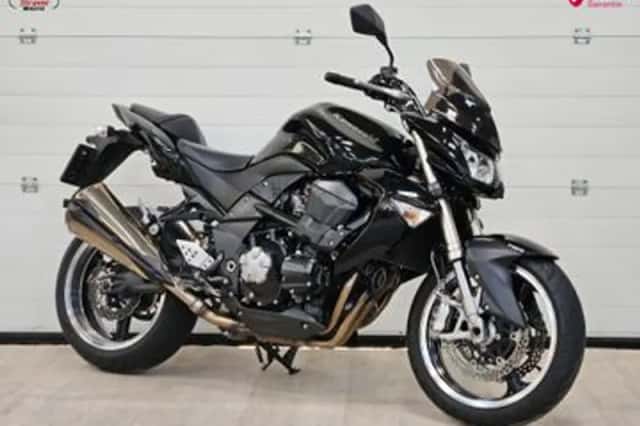 Kawasaki Z1000 (2010) thumbnail 1
