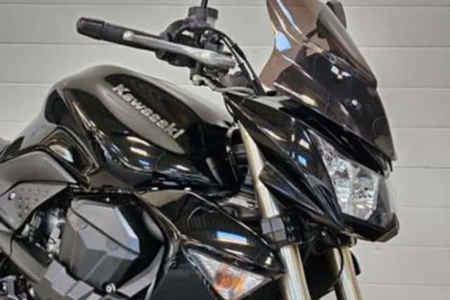 Kawasaki Z1000 (2010) thumbnail 4