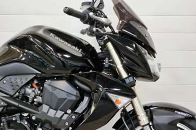 Kawasaki Z1000 (2010) thumbnail 6